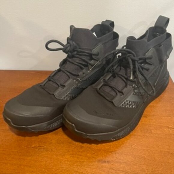 Adidas Terrex Free Hiker GTX Gore-Tex Mens 10 Black Deadstock GZ0355 - Picture 1 of 5